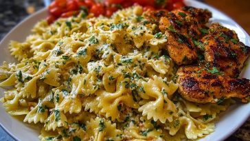 Cheesy Bowtie Pasta with Garlic Parmesan Chicken