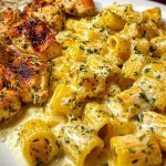 Cheesy Garlic Butter Chicken Rigatoni in Creamy Alfredo Sauce