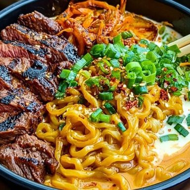 Spicy Korean Ramen with Grilled Beef & Creamy Sauce