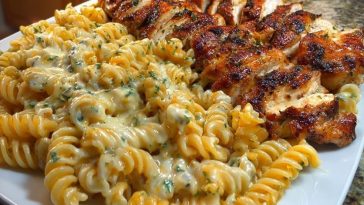 Creamy Velveeta Chicken Rotini with Mozzarella Garlic Sauce