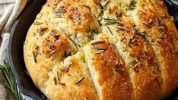 Rustic Garlic Rosemary Skillet Bread