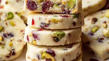 Cranberry Pistachio Shortbread Cookies